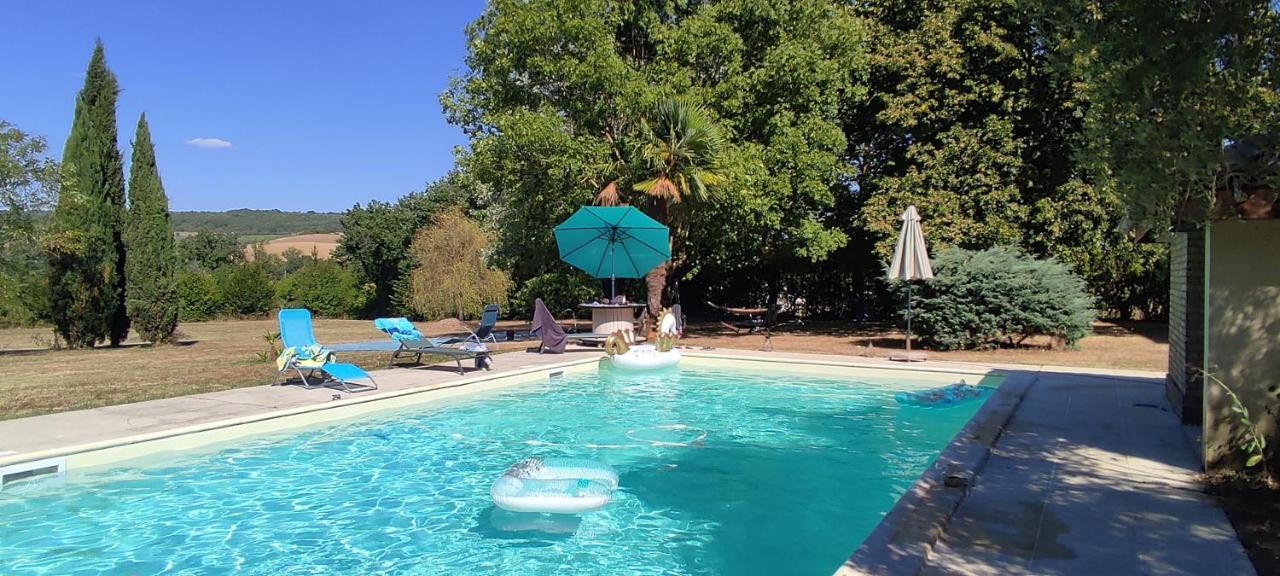 Domaine Les Garrigues Bed & Breakfast Puygaillard-de-Quercy ภายนอก รูปภาพ